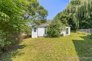 522 Ionia St, Belding, MI 48809 - Photo 23