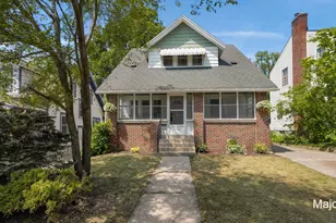 1229 Dickinson St SE, Grand Rapids, MI 49507 - Photo 1