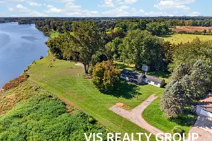14911 Groenevelt Rd, Spring Lake, MI 49456 - Photo 1