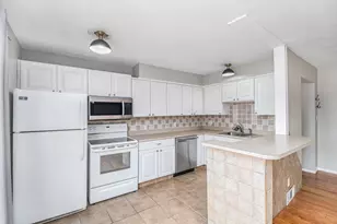 4910 Briarwood Ave, Royal Oak, MI 48073 - Photo 9