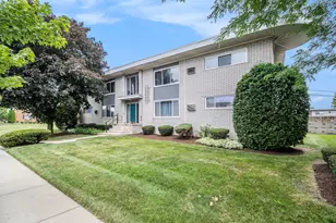 4910 Briarwood Ave, Royal Oak, MI 48073 - Photo 3