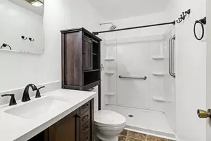 509 N Delia St, Ludington, MI 49431 - Photo 17