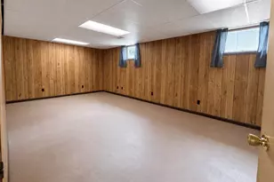 509 N Delia St, Ludington, MI 49431 - Photo 25