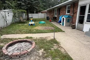 1499 Eastwood Dr, Muskegon, MI 49442 - Photo 27