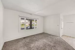 570 Valley Ave NW, Grand Rapids, MI 49504 - Photo 5