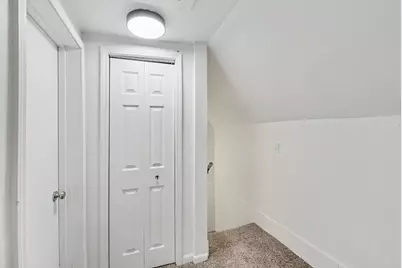 570 Valley Avenue NW, Grand Rapids, MI 49504 - Photo 11