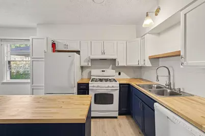 570 Valley Avenue NW, Grand Rapids, MI 49504 - Photo 7