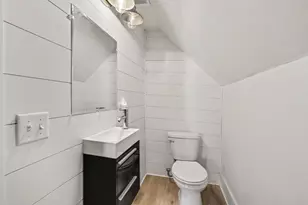 570 Valley Ave NW, Grand Rapids, MI 49504 - Photo 15