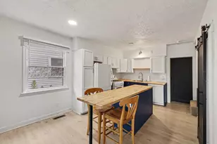570 Valley Ave NW, Grand Rapids, MI 49504 - Photo 5