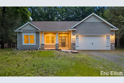 4434 N Pine Avenue, Mears, MI 49436 - Photo 1