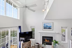 119 E Water St, New Buffalo, MI 49117 - Photo 5