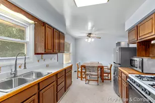4431 Burgis Ave SE, Kentwood, MI 49508 - Photo 5