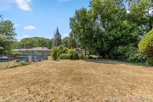 4431 Burgis Ave SE, Kentwood, MI 49508 - Photo 17