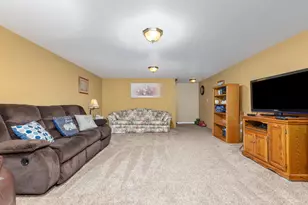 6654 Clyde Park Ave SW, Byron Center, MI 49315 - Photo 25