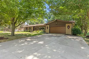6654 Clyde Park Ave SW, Byron Center, MI 49315 - Photo 39