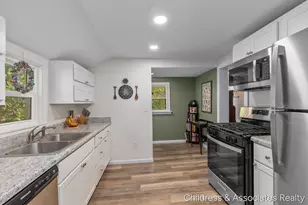 1108 Widdicomb Ave NW, Grand Rapids, MI 49504 - Photo 11