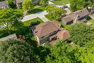 35126 Quaker Way, Farmington Hills, MI 48331 - Photo 47