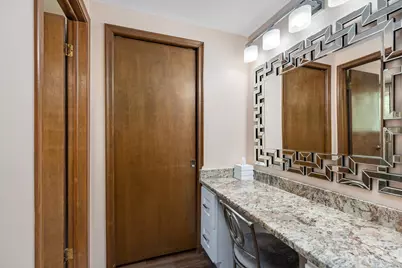 35126 Quaker Way, Farmington Hills, MI 48331 - Photo 29