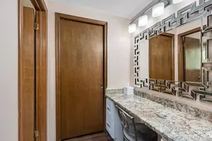 35126 Quaker Way, Farmington Hills, MI 48331 - Photo 29