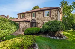 35126 Quaker Way, Farmington Hills, MI 48331 - Photo 3