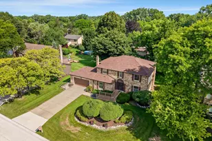 35126 Quaker Way, Farmington Hills, MI 48331 - Photo 43