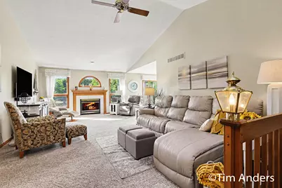 6090 Arroyo Vista Drive NE, Rockford, MI 49341 - Photo 7