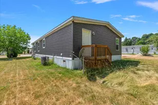 7422 Woods Edge Dr NE, Belmont, MI 49306 - Photo 11