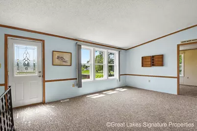 618 E Benton Street, Greenville, MI 48838 - Photo 17