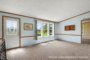618 E Benton St, Greenville, MI 48838 - Photo 17
