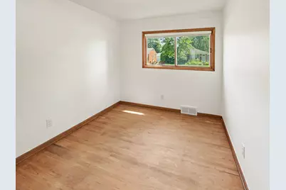 32740 Grandview Avenue, Westland, MI 48186 - Photo 9