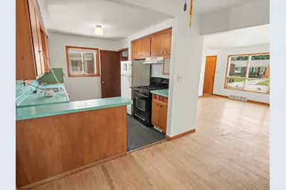 32740 Grandview Avenue, Westland, MI 48186 - Photo 5