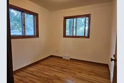 32740 Grandview Avenue, Westland, MI 48186 - Photo 17