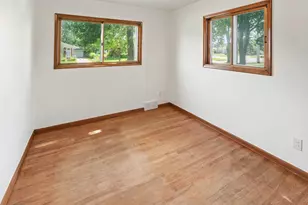 32740 Grandview Ave, Westland, MI 48186 - Photo 9
