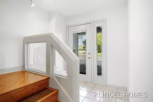 204 N Harbor Ave, Grand Haven, MI 49417 - Photo 5
