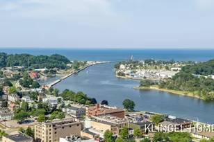 204 N Harbor Ave, Grand Haven, MI 49417 - Photo 27