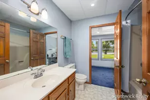 2484 Shadow Lake Ct NE, Grand Rapids, MI 49505 - Photo 31