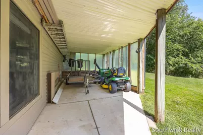 2484 Shadow Lake Court NE, Grand Rapids, MI 49505 - Photo 39