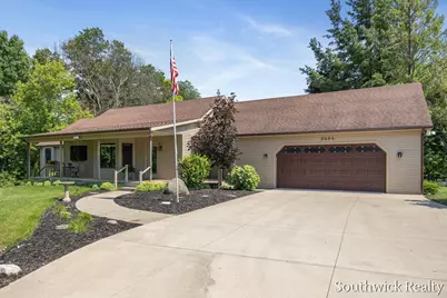 2484 Shadow Lake Court NE, Grand Rapids, MI 49505 - Photo 3