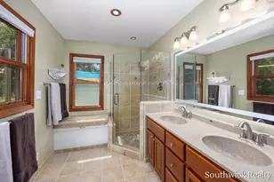 2484 Shadow Lake Ct NE, Grand Rapids, MI 49505 - Photo 19
