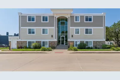 223 N Shore Drive #310, South Haven, MI 49090 - Photo 1