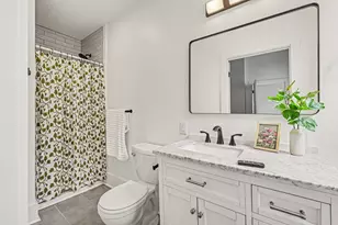 614 Fairview Ave NE, Grand Rapids, MI 49503 - Photo 17