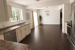 3187 W Cass Ave, Flint, MI 48504 - Photo 9