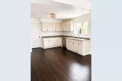 3187 W Cass Avenue, Flint, MI 48504 - Photo 7