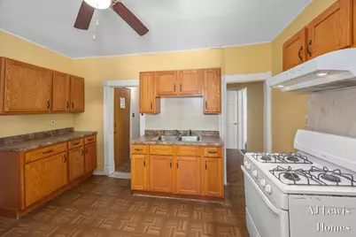 510 La Grave Avenue SE, Grand Rapids, MI 49503 - Photo 9