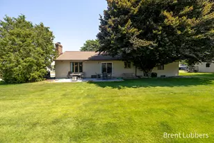 2685 E Chester Dr, Zeeland, MI 49464 - Photo 7