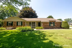 2685 E Chester Dr, Zeeland, MI 49464 - Photo 11