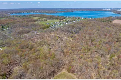 10905 E Shore Drive, Portage, MI 49002 - Photo 11