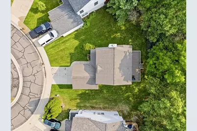 608 Heritage Circle, Fenton, MI 48430 - Photo 31