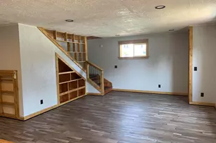 576 Pipestone St, Benton Harbor, MI 49022 - Photo 9