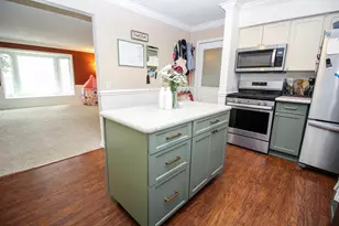 10577 S Sprinkle Rd, Vicksburg, MI 49097 - Photo 9